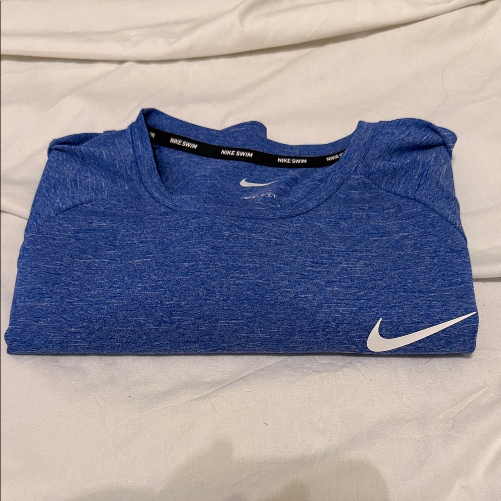 Nike Swim Dri-Fit Men's Heathered Blue Short Sleeve Tee Large EUC - Picture 4 of 6